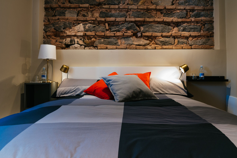 Bedroom 5, Le 4 Leggende, Catania