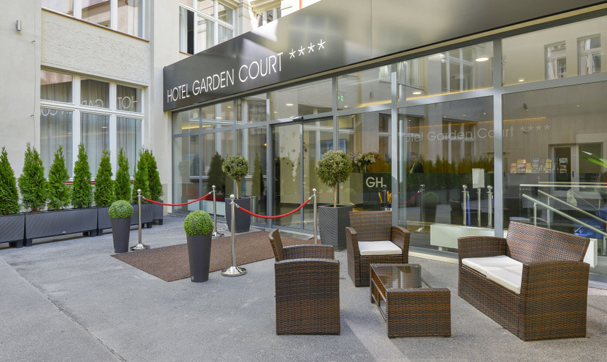 Exterior & Views 2, Hotel Garden Court, Praha 1