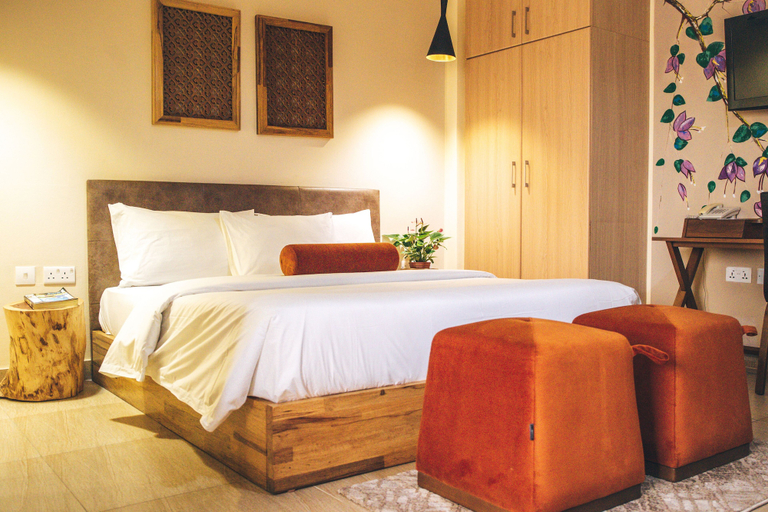 Bedroom 2, Roots Hotel Apartment, Accra