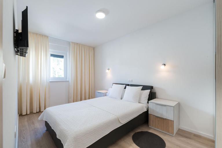 Bedroom 2, Apartment Martan, Vir