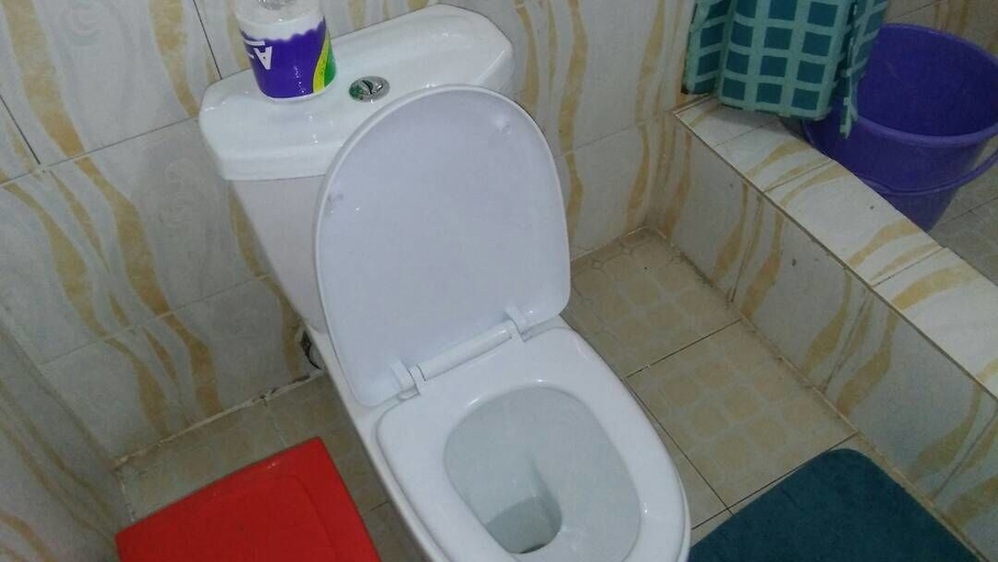 Bathroom 3, New Mexico Hotel - Takoradi, Shama Ahanta East