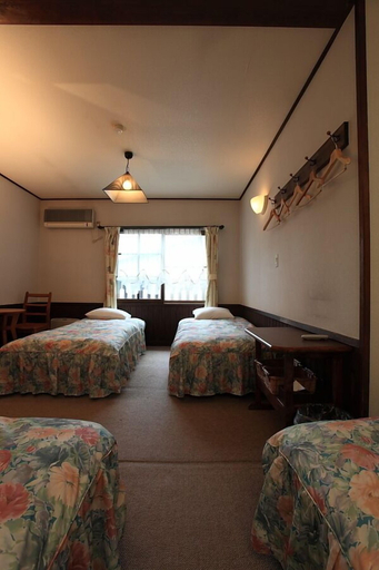 Bedroom 3, Hakuba Pension Karunaju, Hakuba