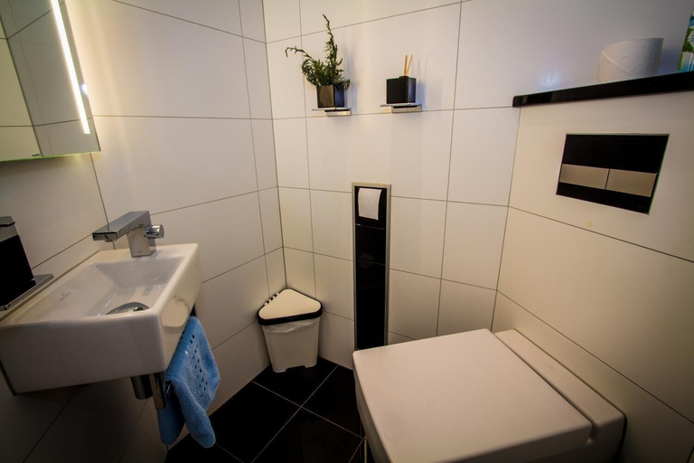 Bathroom 5, Haus Vergißmeinnicht, Schmalkalden-Meiningen