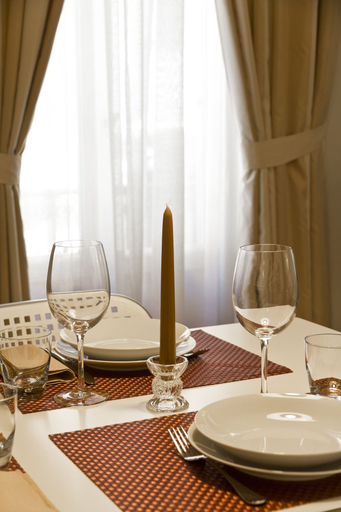 Food & Drinks 5, Residence Hilda, Florence