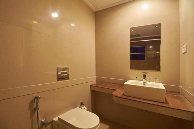 Bathroom 4, Fort Abode, Ernakulam