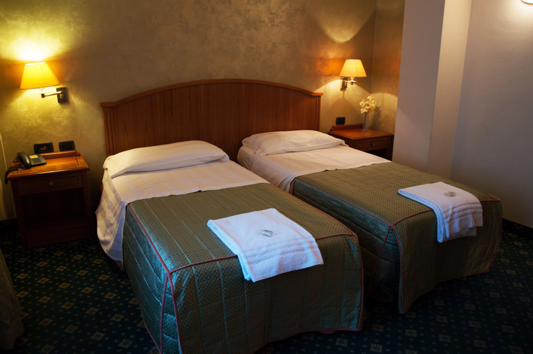 Bedroom 3, Hotel Visconti, Milano