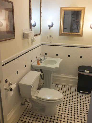 Bathroom 5, The Pepin Mansion Historic B&B, Floyd