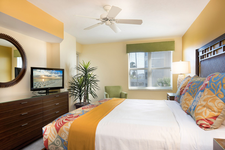 Bedroom 4, GullWing Beach Resort, Lee