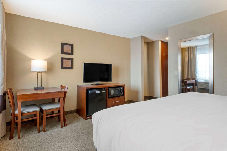 Bedroom 3, Comfort Inn Sault Ste. Marie MI, Chippewa