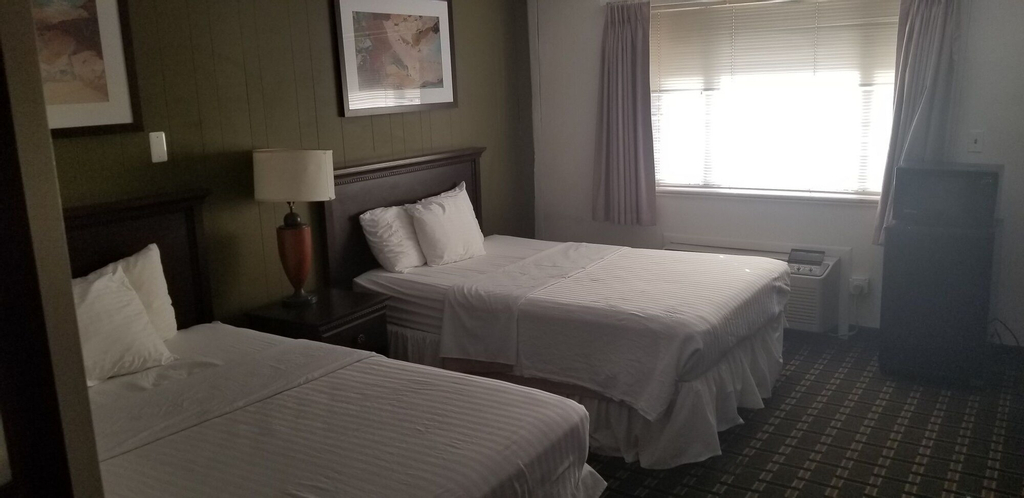 Tomac Motor Inn, Morris