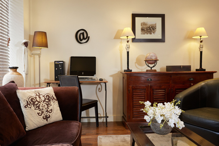 Others 5, Hotel Antin Saint-Georges, Paris