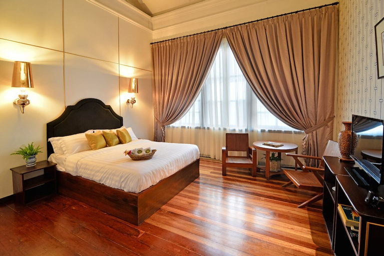 Bedroom 24
