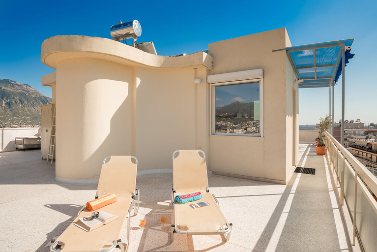 Others 3, City Penthouse ENA, Peloponnese
