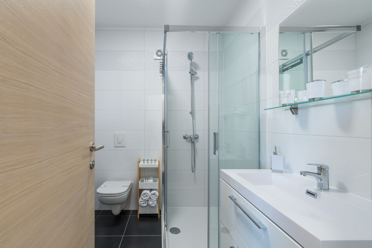 Bathroom 3, Apartment Martan, Vir