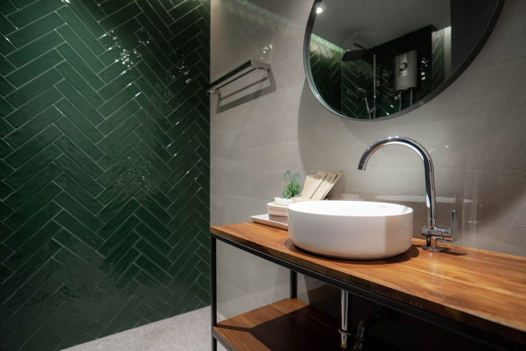 Bathroom 5, Goose Living Bangkok BTS Phra Khanong, Wattana