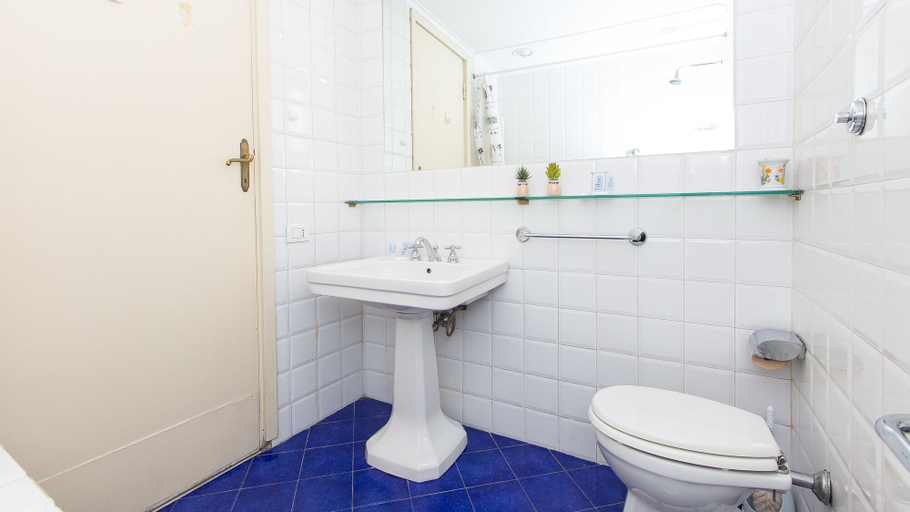 Bathroom 3, Rental in Rome Augustus Terrace Deluxe, Roma