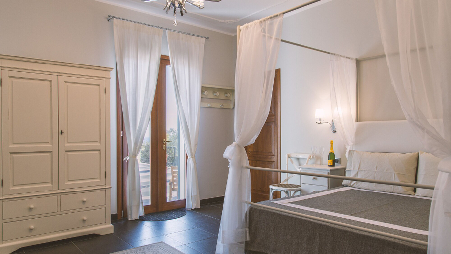 Bedroom 4, Tenuta Olive Alive, Syracuse