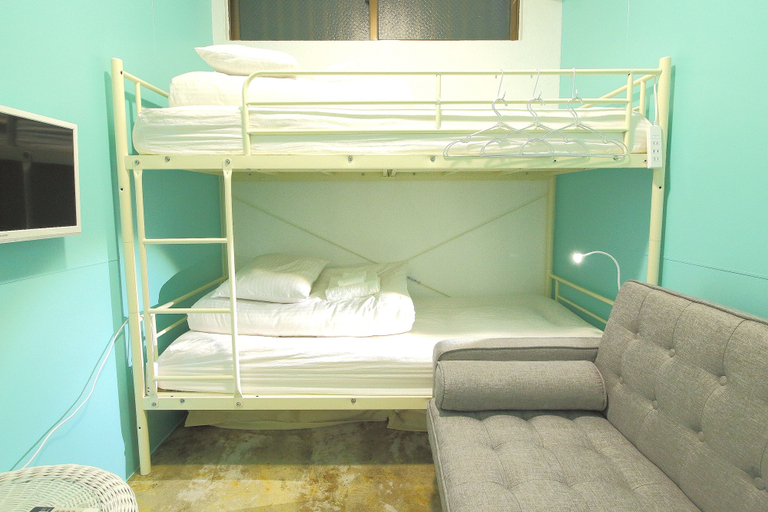 Bedroom 3, Seawall Hostel, Chatan