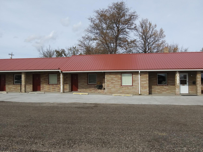 Exterior & Views 2, Circle S Lodge, Scotts Bluff