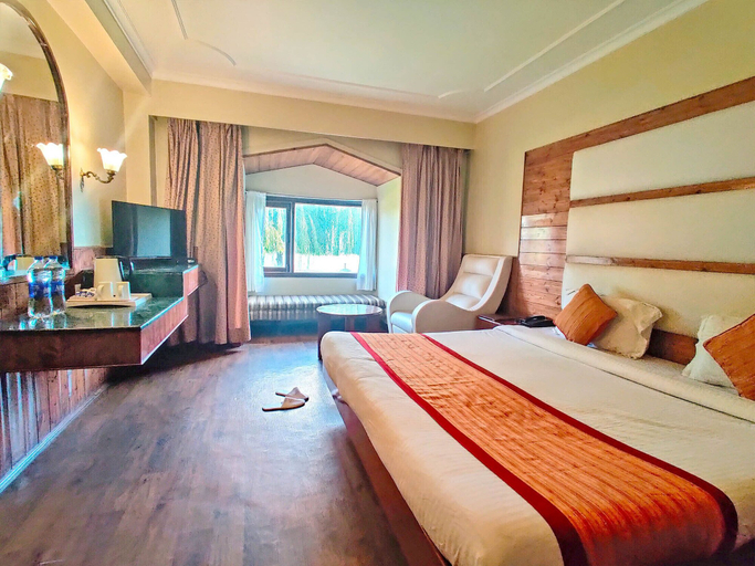 Bedroom 3, Royal Jardin Whistling Pines Resort, Shimla