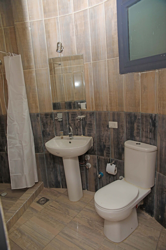 Bedroom 4, Gresham Hotel, Qasr an-Nil