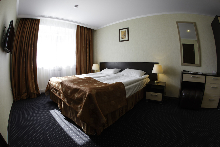 Bedroom 3, Desna Hotel, Bryansk