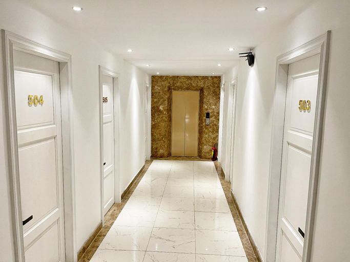 Public Area, Diamond Suite Koreatown, District 7