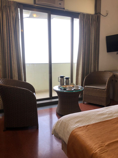 Bedroom 4, Sea Green Hotel, Mumbai City