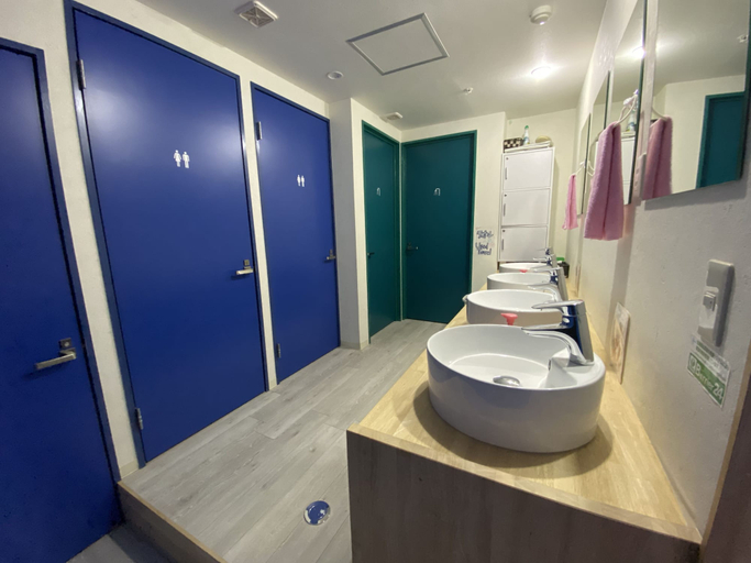 Bathroom 4, Hostel Anchorage, Kobe
