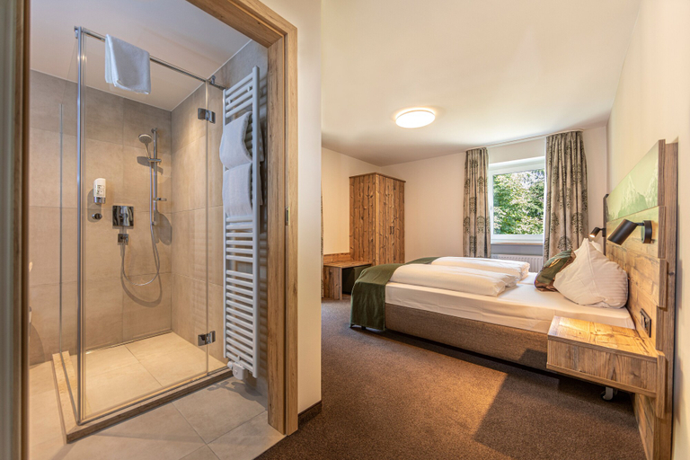 Bedroom 3, HomeHotel Salzberg, Berchtesgadener Land