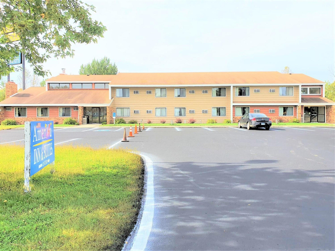 Exterior & Views 2, AmeriVu Inn & Suites - Avon, Stearns
