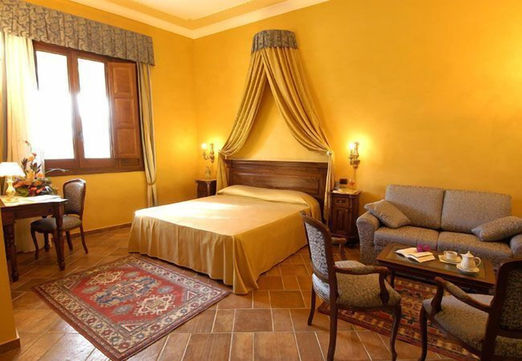 Bedroom 4, Il Podere Hotel Restaurant, Syracuse
