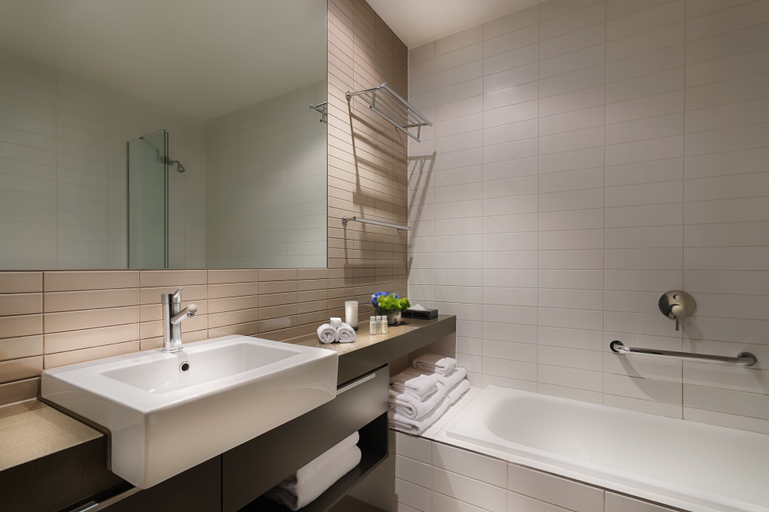 Bathroom 3, Caroline Serviced Apartments Brighton, Melbourne