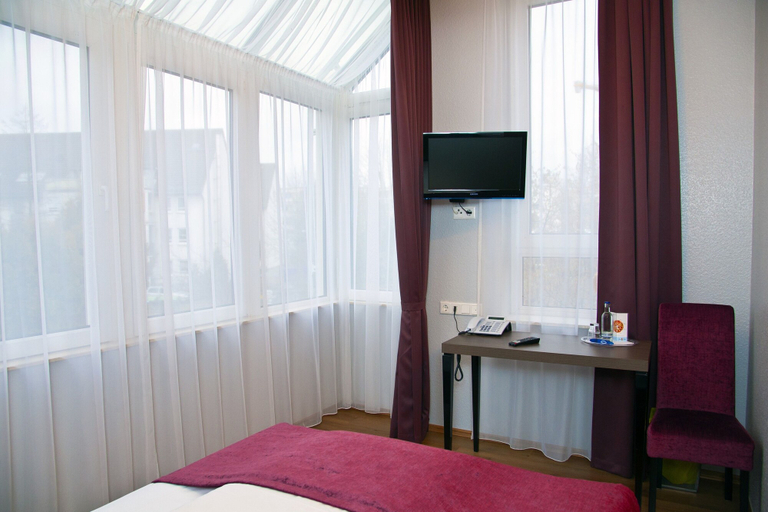 Bedroom 4, Arena Villa am Wasserpark, Frankfurt am Main