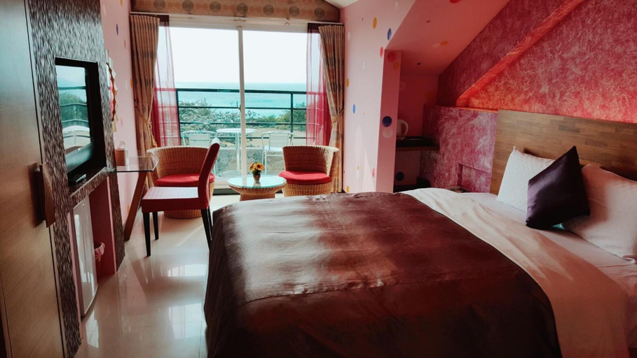Bedroom 4, Tranquil Sea Hotel, Pingtung