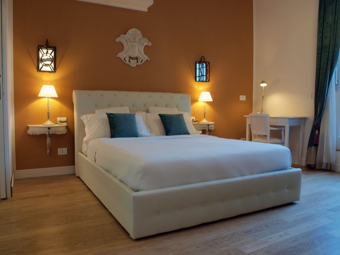 Bedroom 3, Cosmopolitan Central Rooms, Bologna