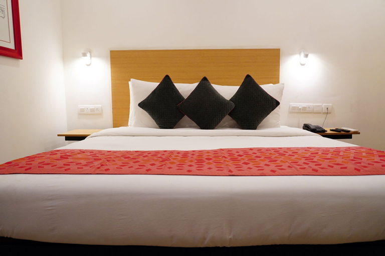 Bedroom 3, Hotel Bakya Slot, Kancheepuram