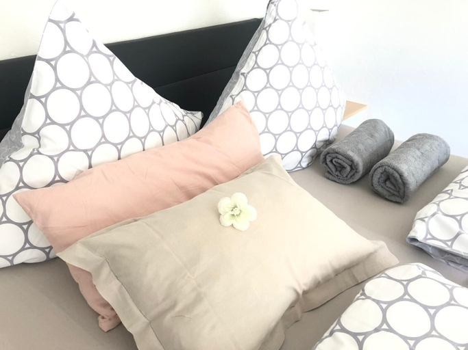 Bedroom 1, Ferienwohnungen A&S im Mittelrheintal, Ahrweiler