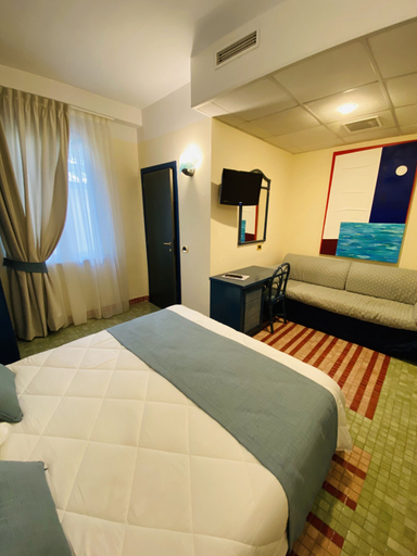 Bedroom 3, Hotel della Baia, La Spezia