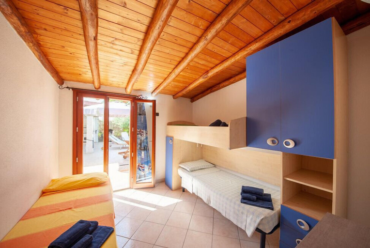 Room 3, Villetta Todde con Piscina, Nuoro