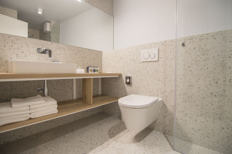 Bathroom 4, Divota Apartment Hotel, Split