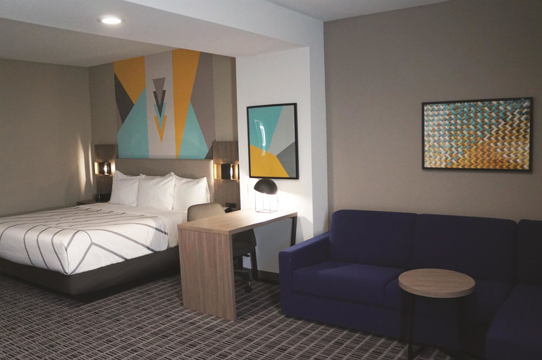 Bedroom 3, La Quinta Inn & Suites by Wyndham Richmond-Sugarland, Fort Bend