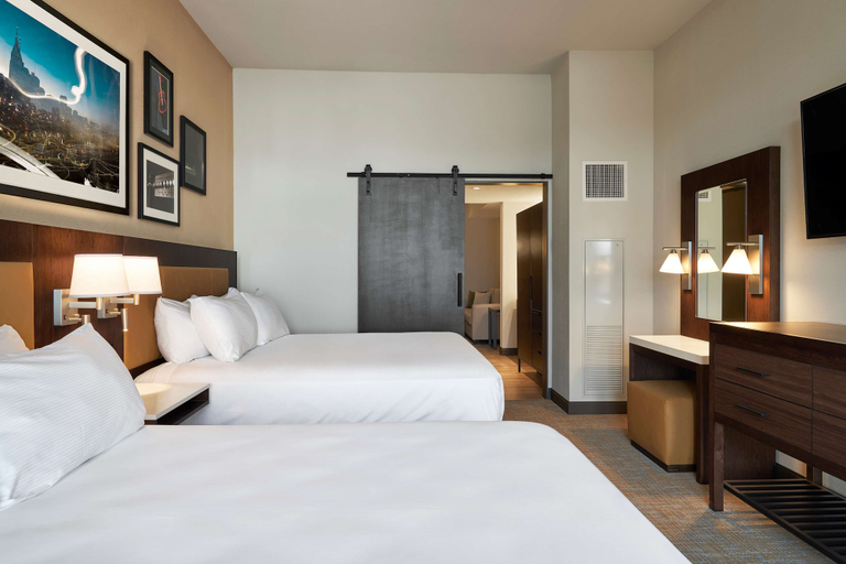 Bedroom 4, Embassy Suites by Hilton Nashville Downtown, Davidson