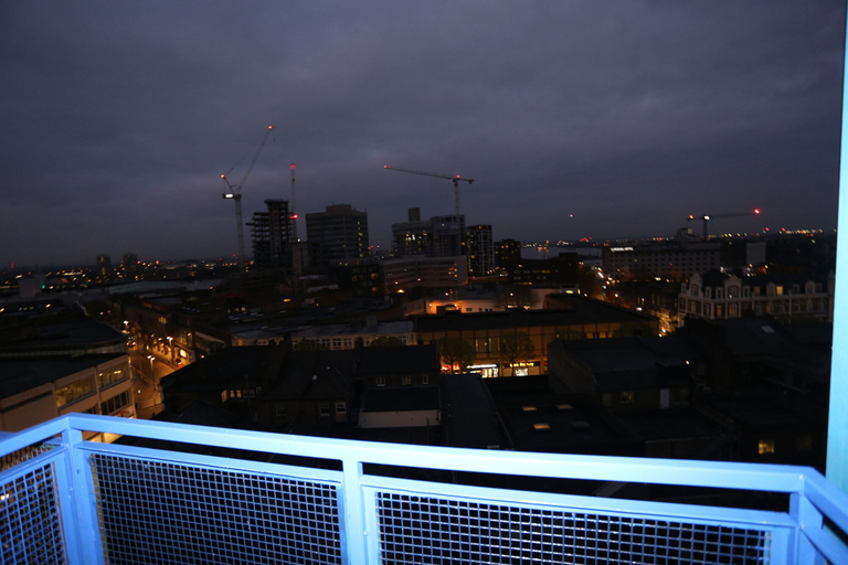Others 5, Beautiful 2 beds Woolwich Central Apt, London