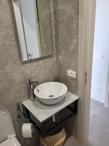 Bathroom 5, Casa Villaggio Pirandello, Agrigento