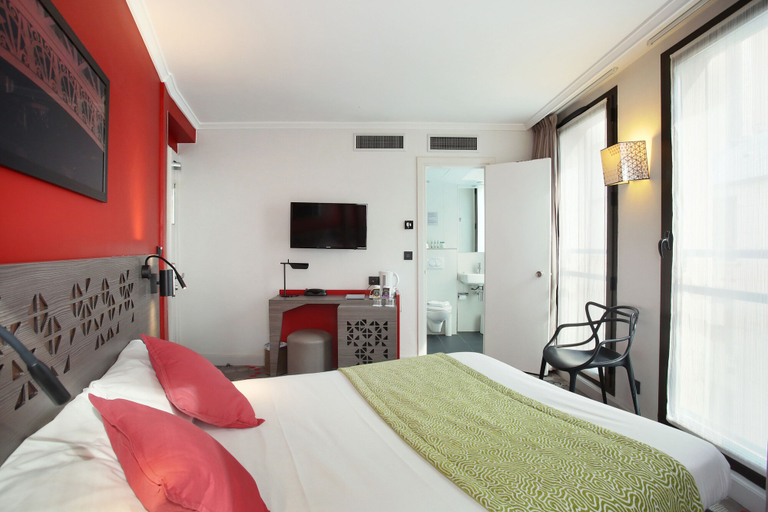 Bedroom 3, Hotel Eiffel Capitol, Paris