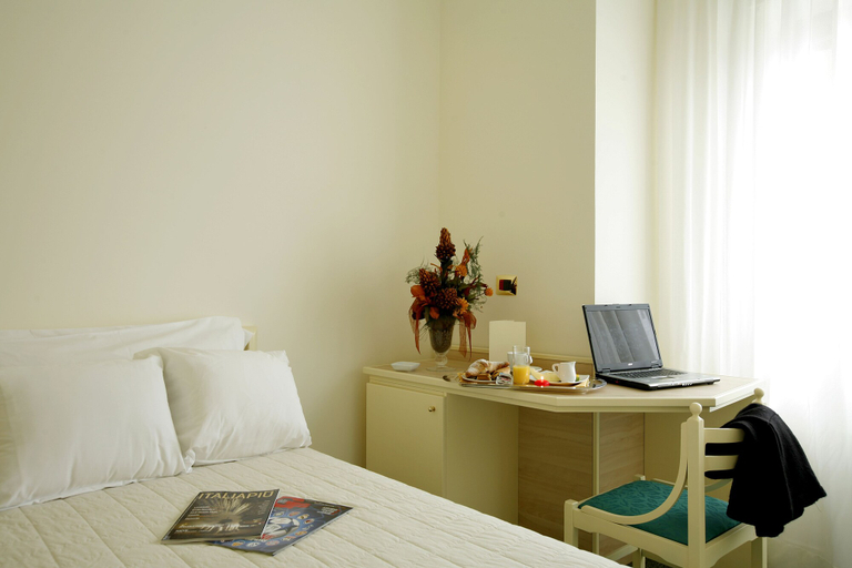 Bedroom 3, Hotel Bassetto, Frosinone