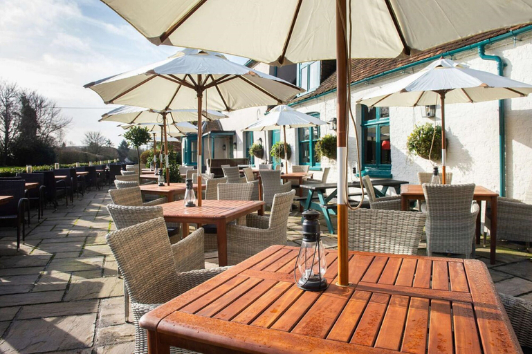 Food & Drinks 5, The Carnarvon Arms, Hampshire