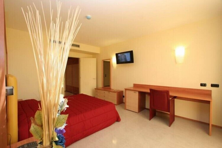 Bedroom 2, Hotel Ristorante Salyut, Sondrio