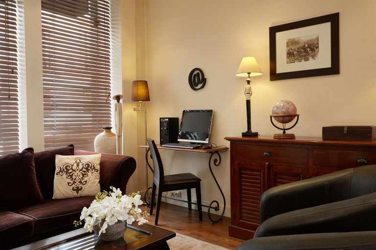 Others 5, Hotel Antin Saint-Georges, Paris